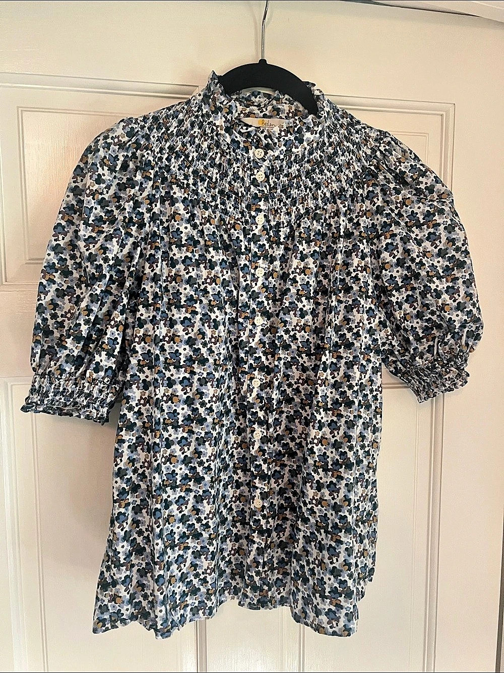 Boden Women’s Size 6 US Floral Smocked Button Front Blouse Blue Multi Cotton